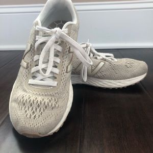 Women’s New Balance Arishi Running Sneaker